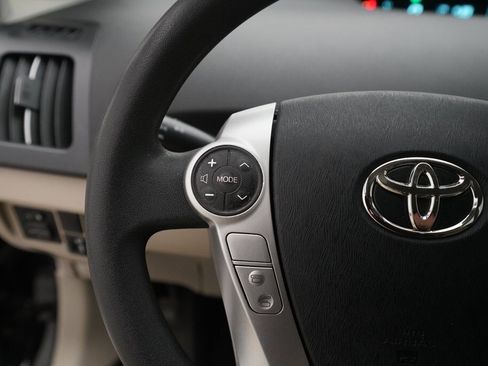 Used 2012 Toyota Prius Two image 17