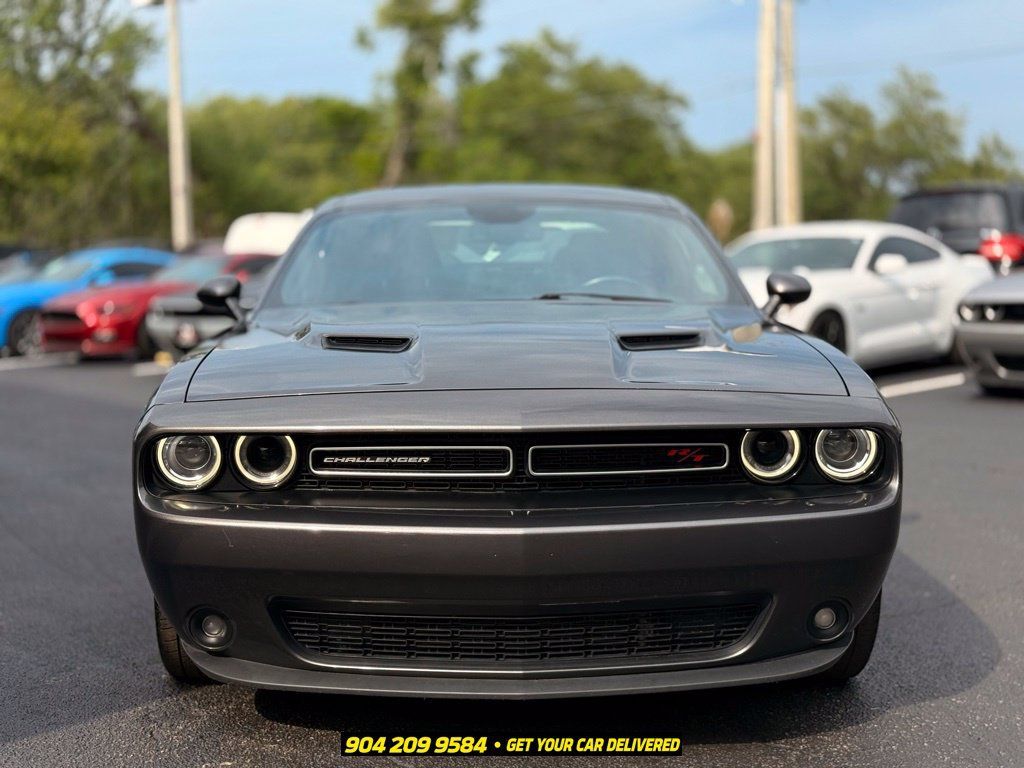 Used 2018 Dodge Challenger R/T w/ Performance Handling Group RWD image 14