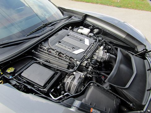 Used 2016 Chevrolet Corvette Z06 w/ 3LZ Preferred Equipment Group image 21