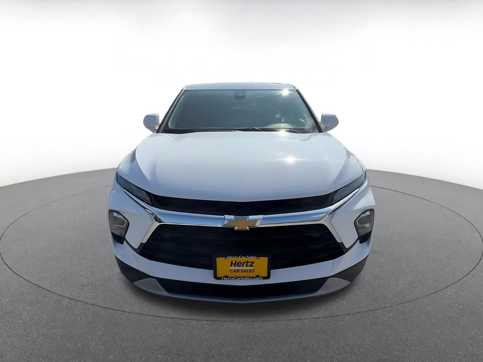 Used 2025 Chevrolet Blazer LT FWD image 4