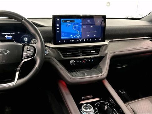 Used 2025 Ford Explorer Platinum w/ LUX Leather Package AWD/4WD image 7