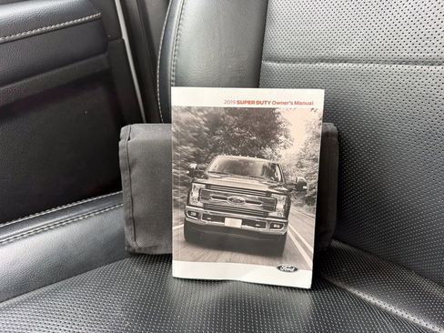 Used 2019 Ford F250 Lariat w/ Lariat Value Package image 26