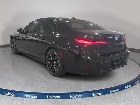 Certified 2024 BMW 740i RWD image 7