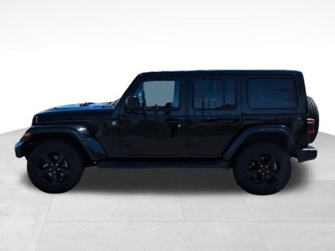Used 2019 Jeep Wrangler Unlimited Sahara w/ Dual Top Group AWD/4WD image 4