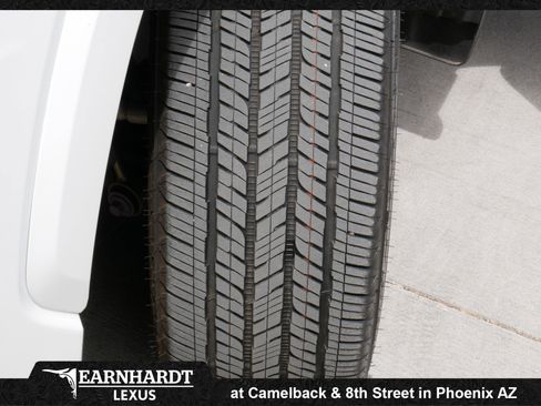 Used 2023 Toyota Sequoia Capstone AWD/4WD image 27
