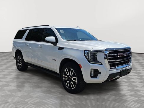 Used 2021 GMC Yukon XL AT4 w/ AT4 Premium Package AWD/4WD image 2