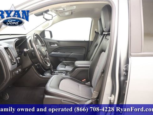 Used 2019 Chevrolet Colorado Z71 image 9