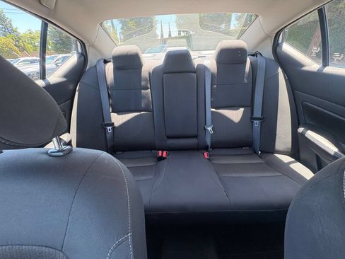 Used 2025 Nissan Altima 2.5 SV FWD image 38
