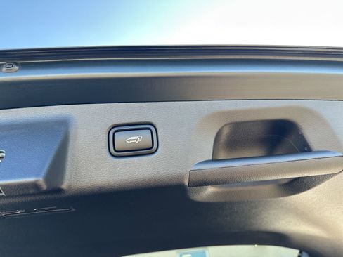 Used 2024 Hyundai Palisade Calligraphy image 30