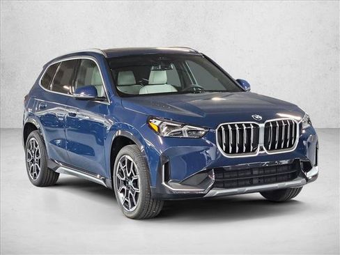 Used 2026 BMW X1 xDrive28i AWD/4WD image 3
