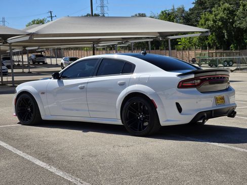 Used 2023 Dodge Charger Scat Pack RWD image 5