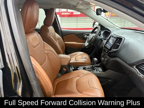 Used 2019 Jeep Cherokee Overland w/ Technology Group image 19