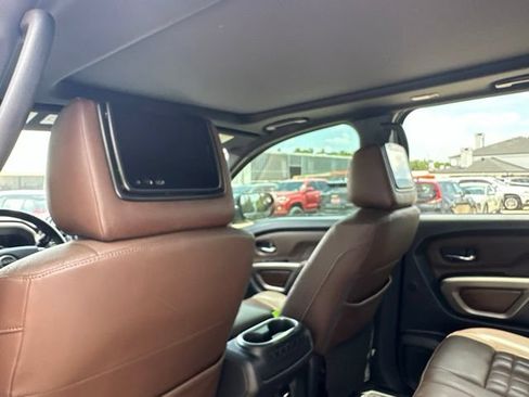 Used 2023 Nissan Titan Platinum Reserve w/ Moonroof Package AWD/4WD image 15