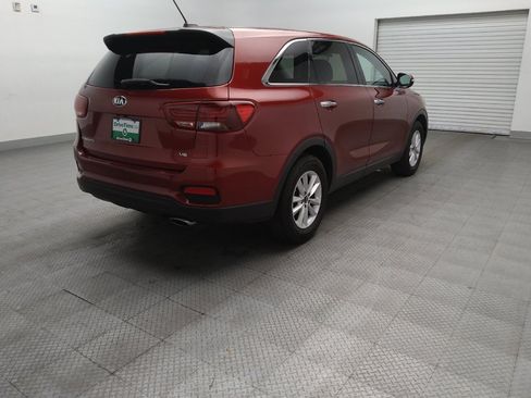 Used 2019 Kia Sorento FWD V6 image 9