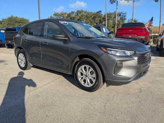 Certified 2025 Ford Escape Active AWD/4WD image 2