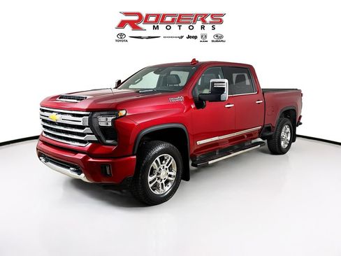 Used 2024 Chevrolet Silverado 2500 High Country w/ Technology Package AWD/4WD image 8