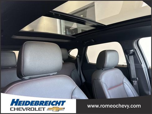 Used 2025 Chevrolet Blazer RS w/ Enhanced Convenience Package AWD/4WD image 35