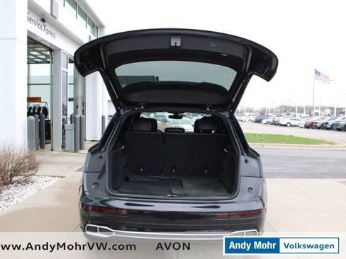 Used 2018 Audi SQ5 Prestige image 11