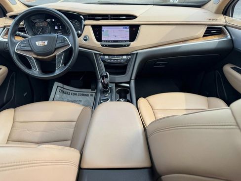 Used 2024 Cadillac XT5 Premium Luxury w/ Platinum Package AWD/4WD image 11