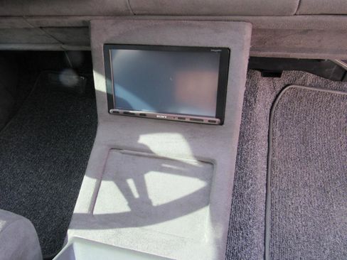 Used 1993 Chevrolet Silverado 3500 2WD Crew Cab image 60