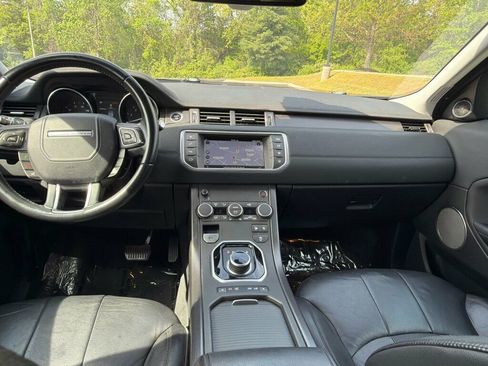 Used 2018 Land Rover Range Rover Evoque AWD/4WD image 11