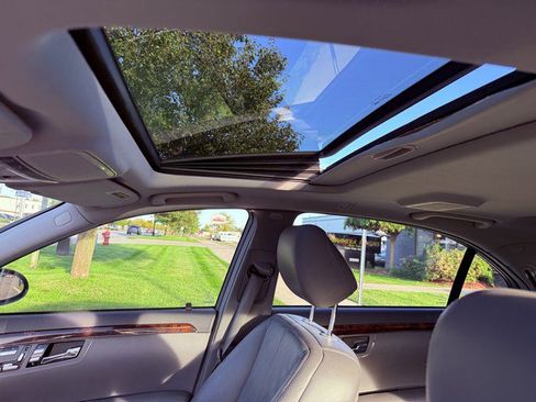 Used 2007 Mercedes-Benz S 550 image 16