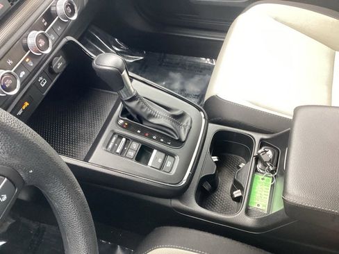 Used 2024 Honda CR-V LX image 24