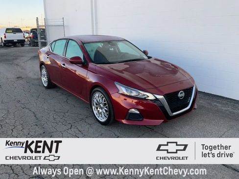 Used 2022 Nissan Altima 2.5 SV image 3