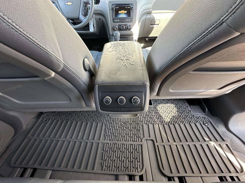 Used 2016 Chevrolet Traverse LS FWD image 26