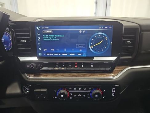 Used 2025 Chevrolet Silverado 1500 LT image 17