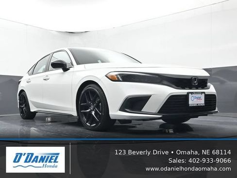 Used 2023 Honda Civic Sport image 14