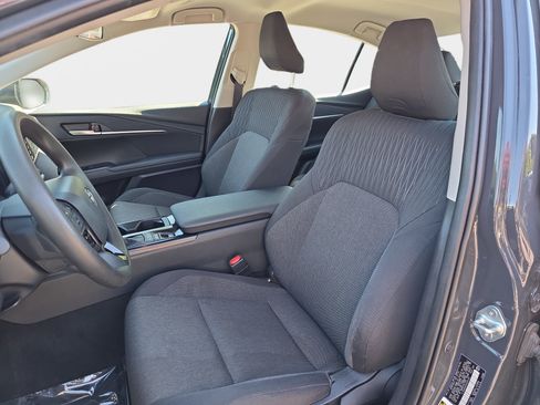 Used 2025 Toyota Camry LE FWD image 12