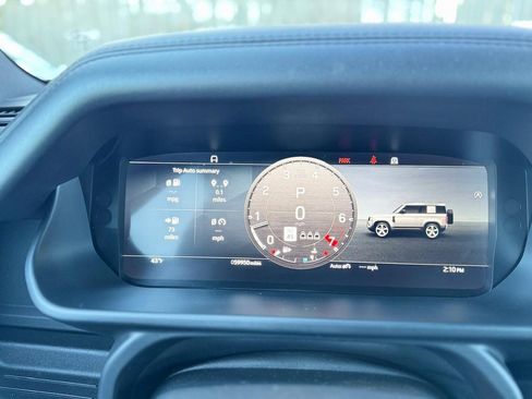 Used 2023 Land Rover Defender 90 V8 image 15