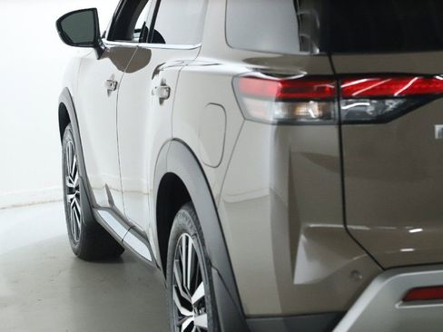 Certified 2024 Nissan Pathfinder Platinum w/ Cargo Package image 46