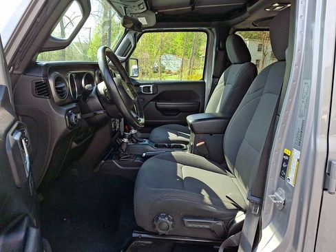 Used 2021 Jeep Wrangler Unlimited Sport AWD/4WD image 15