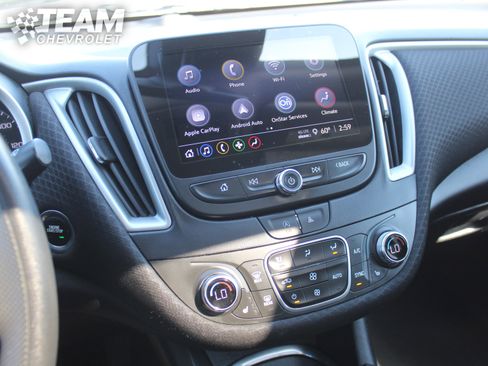 Used 2024 Chevrolet Malibu LT FWD image 16