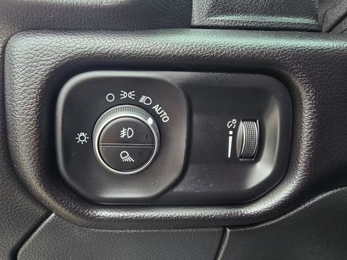 Certified 2025 RAM 2500 Big Horn AWD/4WD image 19