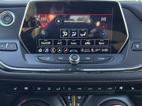 Used 2022 Chevrolet Blazer RS image 33