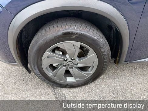 Used 2025 Nissan Rogue SV AWD/4WD image 19