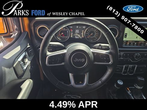 Used 2021 Jeep Wrangler Unlimited Sahara AWD/4WD image 13