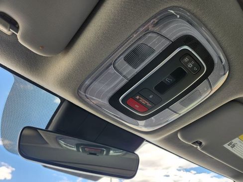 Used 2022 Hyundai Elantra Limited image 20