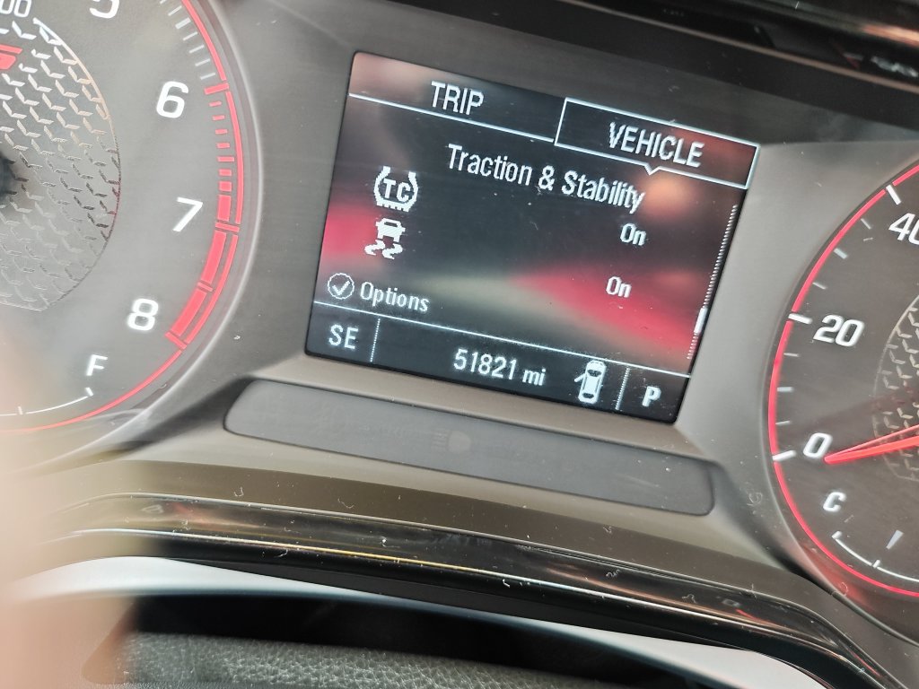 Used 2025 Chevrolet Trax RS w/ Driver Confidence Package FWD image 21