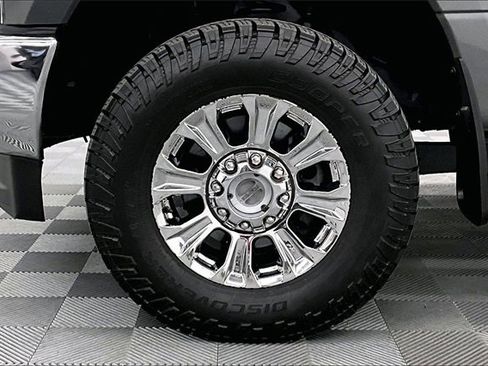 Used 2019 Ford F250 XLT w/ XLT Premium Package image 8