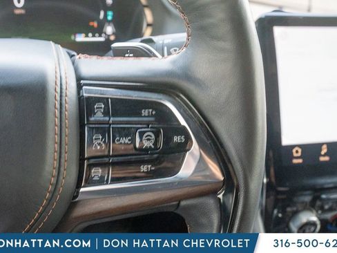 Used 2022 Jeep Grand Cherokee Summit AWD/4WD image 13