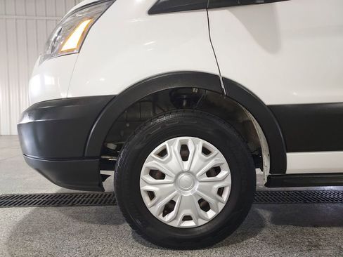 Used 2019 Ford Transit 150 XLT image 16