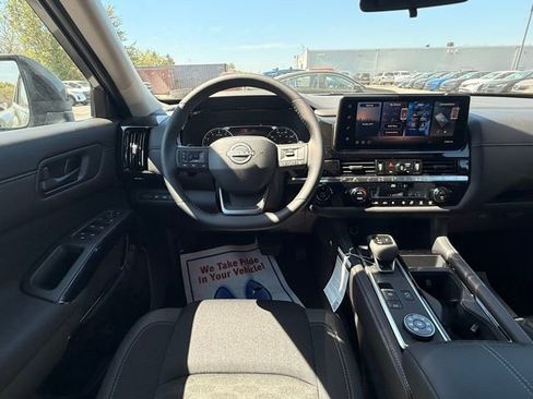 New 2026 Nissan Pathfinder SV image 22