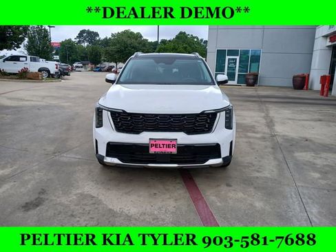 New 2025 Kia Sorento S w/ Panoramic Sunroof Package image 2