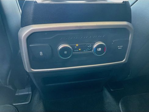 Used 2024 Ford Expedition XLT RWD image 26