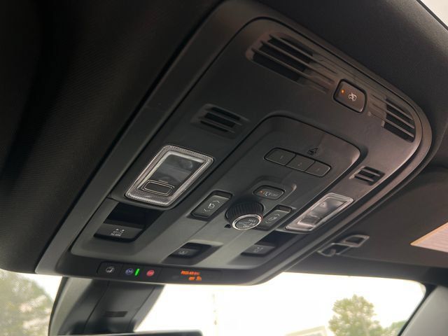 Used 2021 GMC Yukon Denali w/ Denali Premium Package RWD image 37