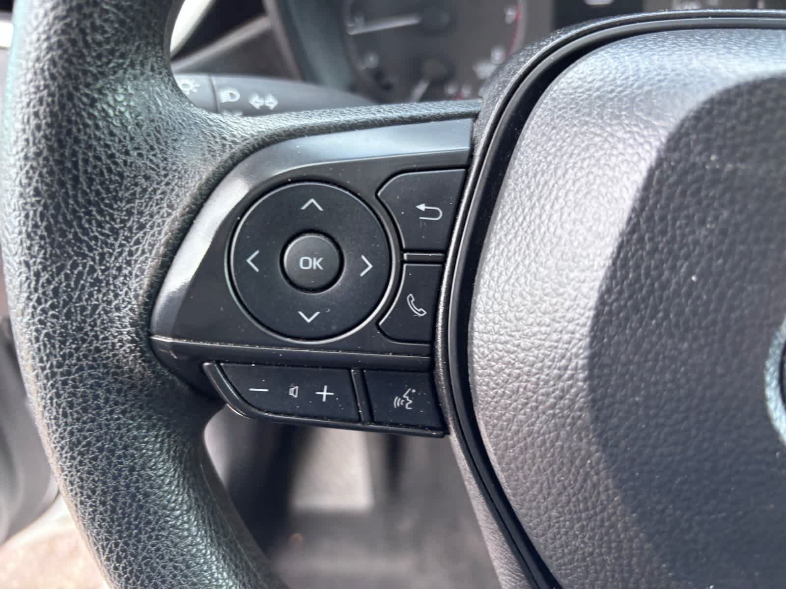 Used 2025 Toyota Corolla LE FWD image 16